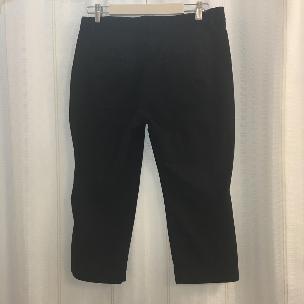 Women's Black Cropped Pants